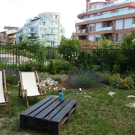 Villa Lozenets Апартамент