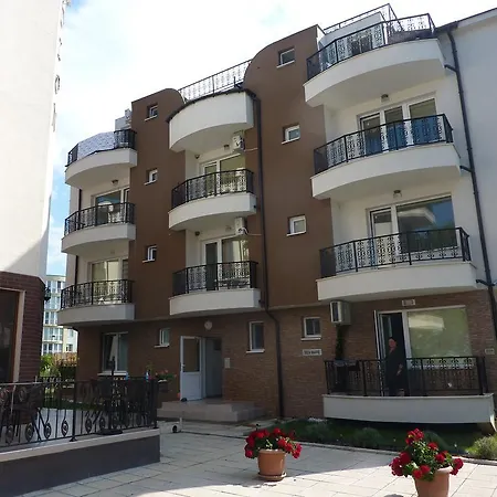Villa Lozenets Апартамент